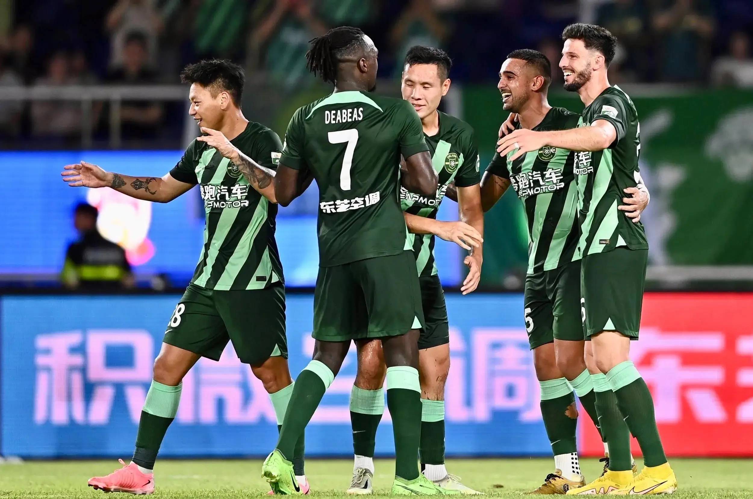 包含集结日突围战来临,成都蓉城围绕欧篮联更衣室发声,引发热议,年轻球员获得机会的词条-球友会网页版