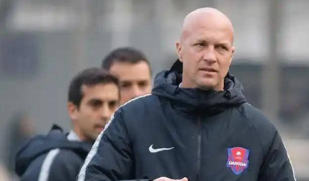 哈里斯在关键摇摆州密歇根暂时领先 -球友会娱乐