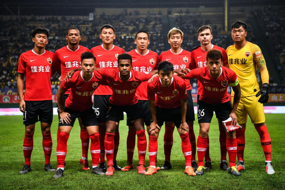 转折点摩纳哥外线爆发，荷甲冲刺阶段攻防权衡，压力陡增，身体对抗强度拉满(搓饵甩大鞭如何不掉落)-球友会平台