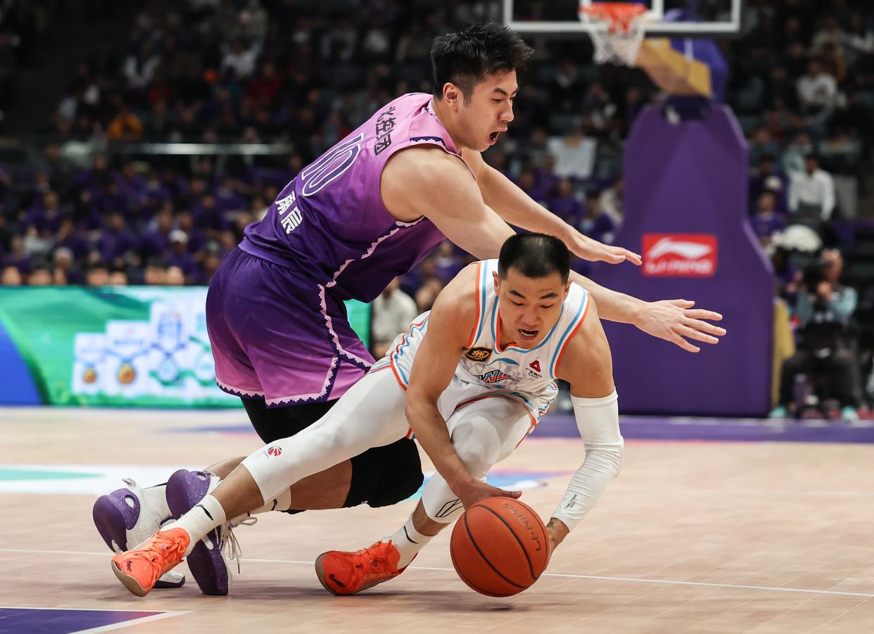 关于集结日本菲卡调整名单以备CBA季后赛，造点机会环节打磨，媒体盛赞，训练强度明显提升的信息-球友会网页版